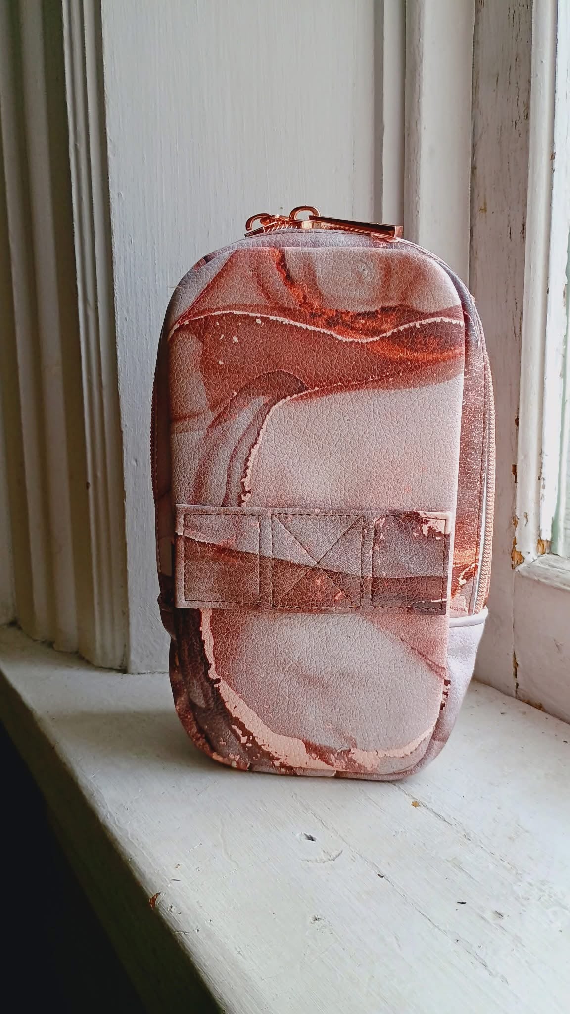 Lumens Bond Crossbody Bag